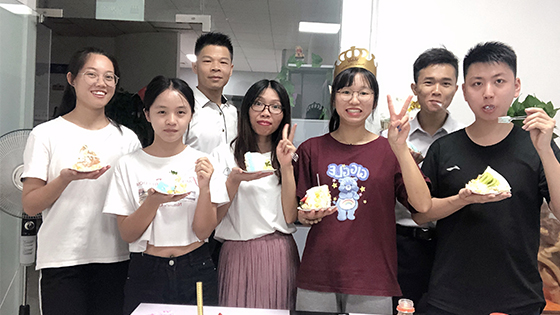 意合云祝漂亮小姐姐生日快樂(lè)！